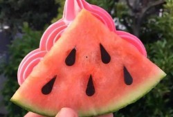 吃瓜网红图片头像,揭秘吃瓜网红的潮流头像魅力