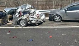 车事故爆料最新新闻,事故现场惊心动魄，细节披露引关注”